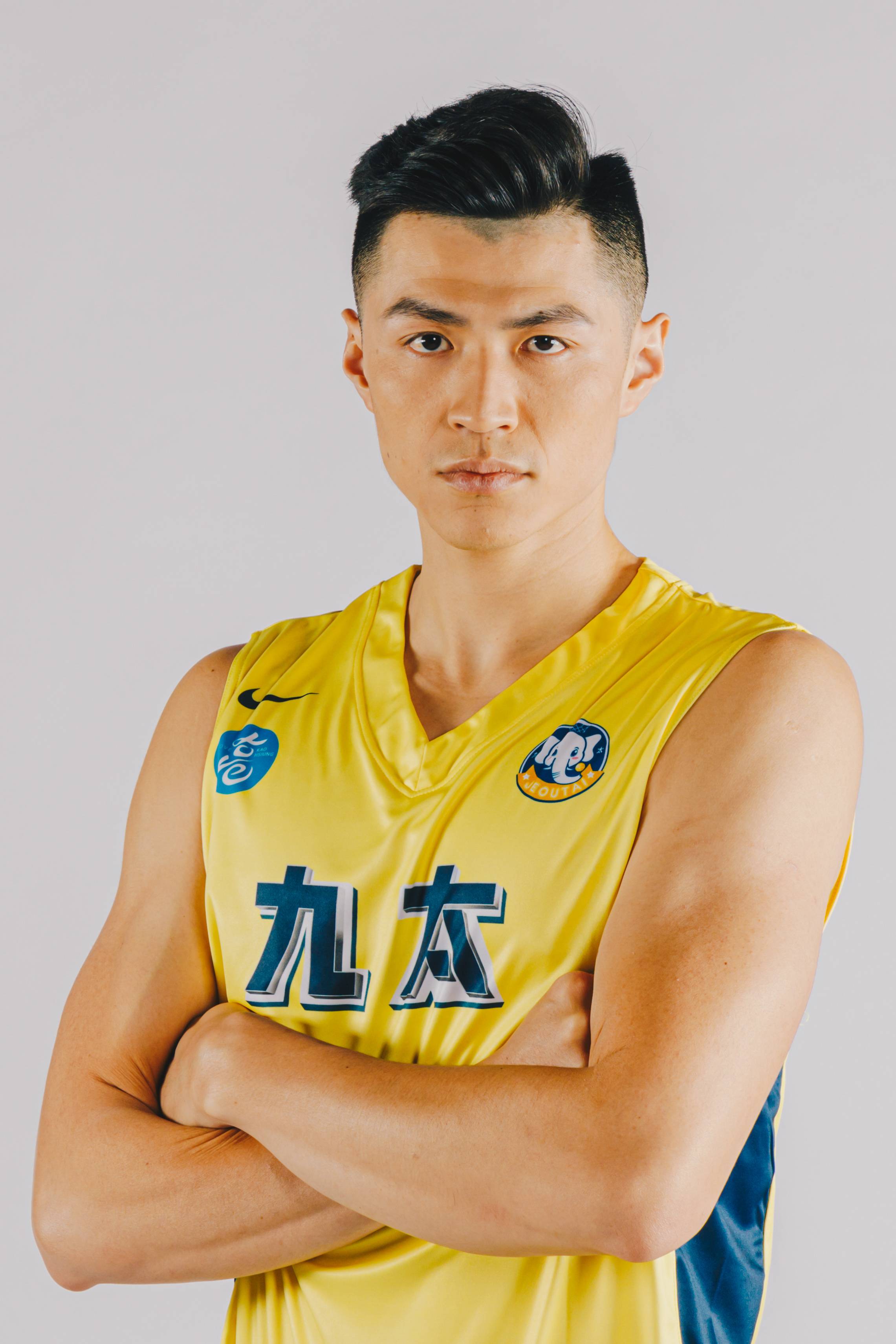 https://img.meihuawuyu.com/img/basketball/player/72ea90d73c6d7b94a86a4982722abc3f.jpg