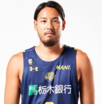 https://img.meihuawuyu.com/img/basketball/player/89756375ea4d28cc02198d41debbd9ab.png