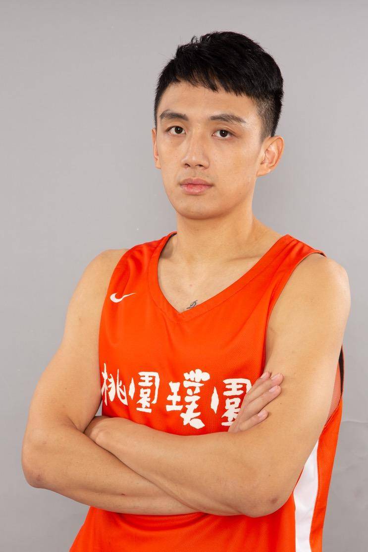 https://img.meihuawuyu.com/img/basketball/player/8d8ad63a6674caf370f063a210abca4e.png